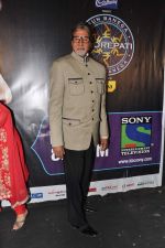 Amitabh Bachchan wins 5 crores on the sets of Kaun Banega Crorepati in Mumbai on 5th Jan 2013 (62).JPG